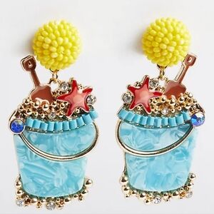 🆕️🪣BEACH BUCKET STATEMENT EARRING - GOLD TONE🪣